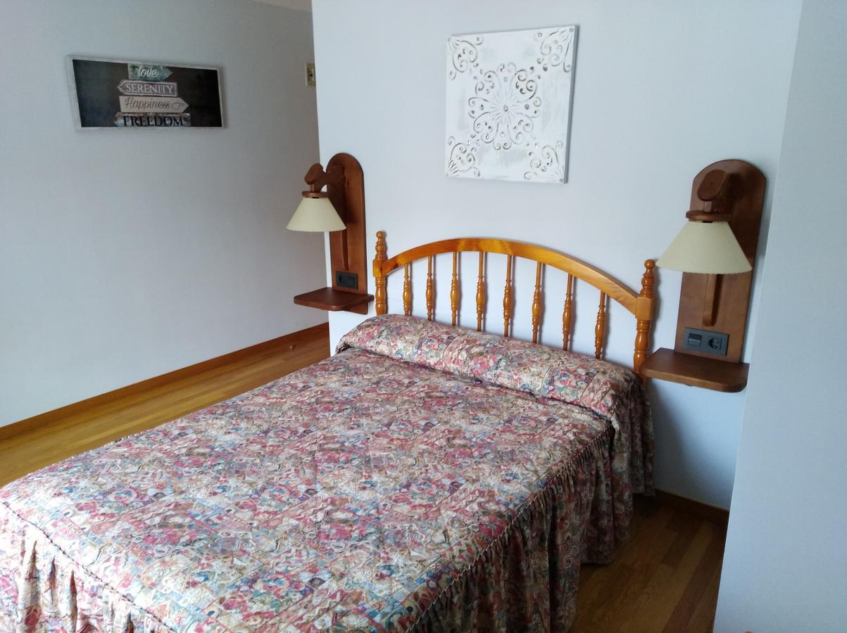 Hotel Las Nieves Linas de Broto ภายนอก รูปภาพ