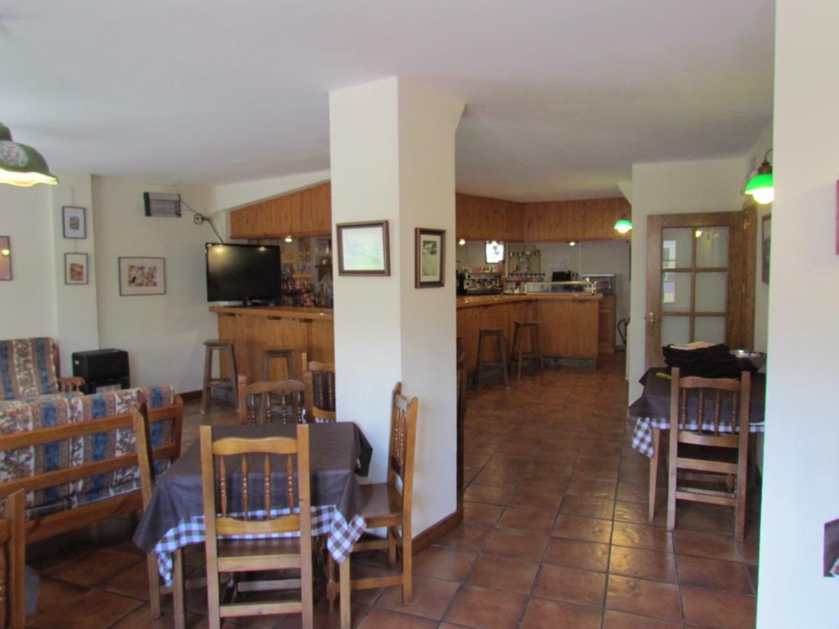 Hotel Las Nieves Linas de Broto ภายนอก รูปภาพ